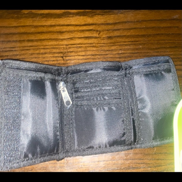 Minions Velcro wallet - Picture 4 of 4